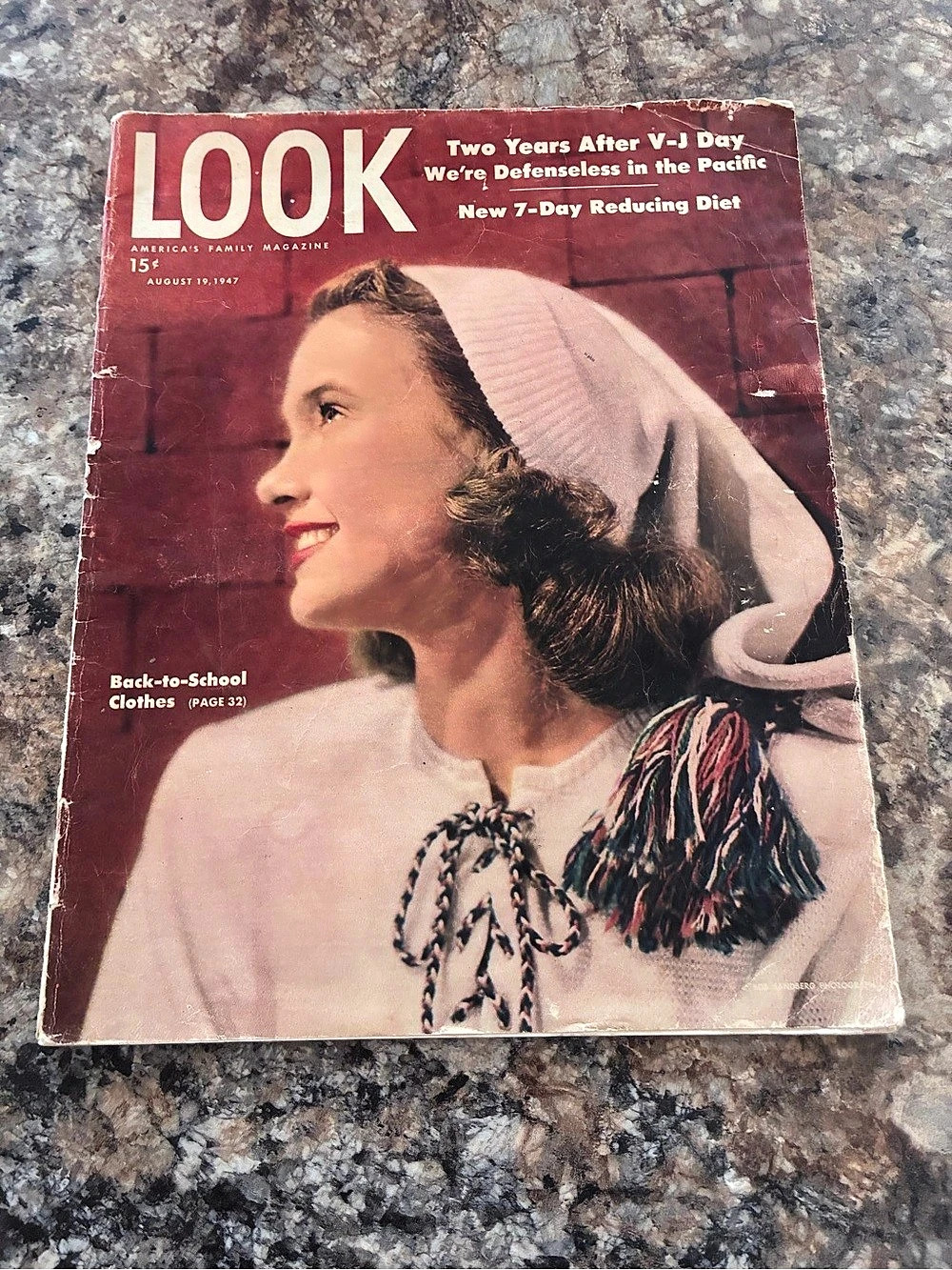 Look Magazine August 19, 1947 Issue Red & White